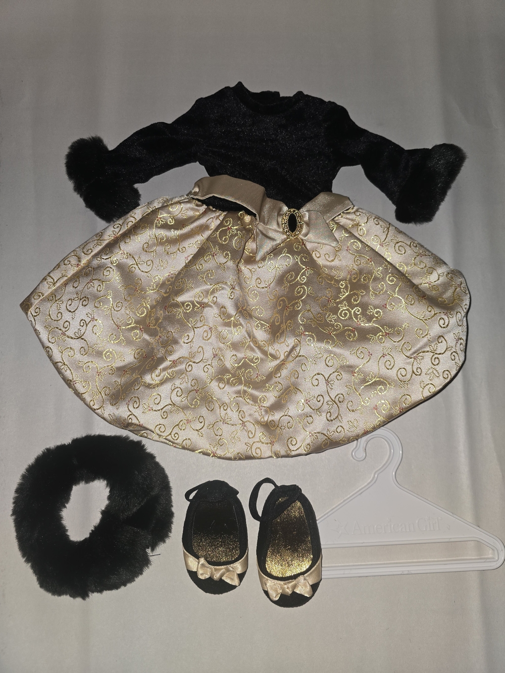 American Girl Doll Midnight Holly Outfit